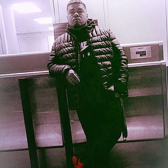 Meet your Posher, Roberto - Picture 1 of 1